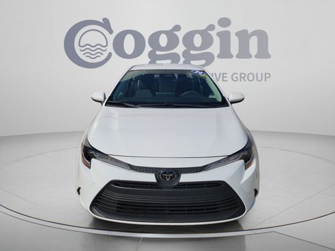 Certified 2024 Toyota Corolla LE FWD image 5