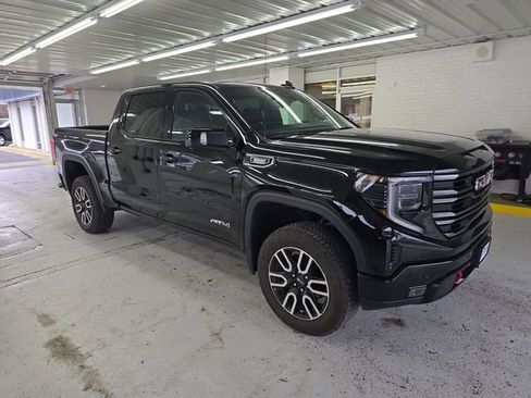 New 2026 GMC Sierra 1500 AT4 w/ Technology Package image 6