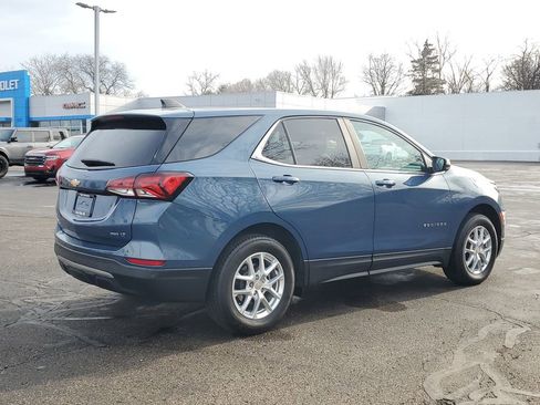 Used 2024 Chevrolet Equinox LT AWD/4WD image 3