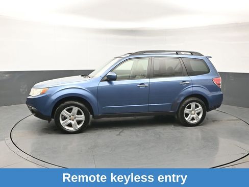 Used 2010 Subaru Forester 2.5X Limited image 2
