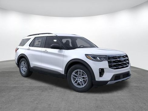New 2026 Ford Explorer Active image 7