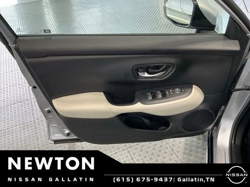 Used 2025 Honda HR-V EX-L image 38