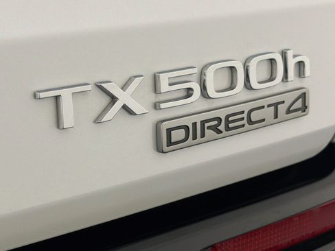 Used 2026 Lexus TX 500h AWD w/ Technology Package image 10