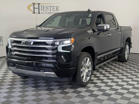 Certified 2025 Chevrolet Silverado 1500 High Country AWD/4WD image 4