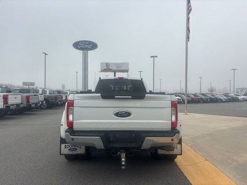 Used 2017 Ford F350 Lariat w/ Chrome Package image 4