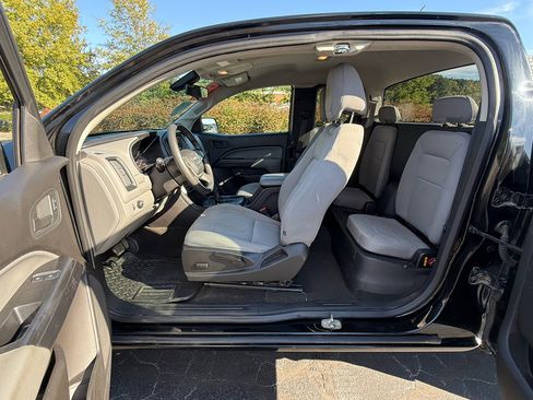 Used 2016 GMC Canyon W/T w/ Convenience Package image 8