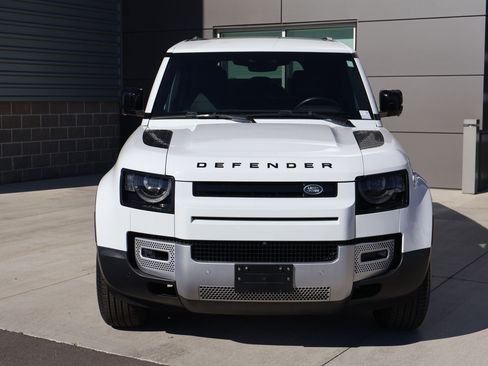 Used 2024 Land Rover Defender 110 S AWD/4WD image 2