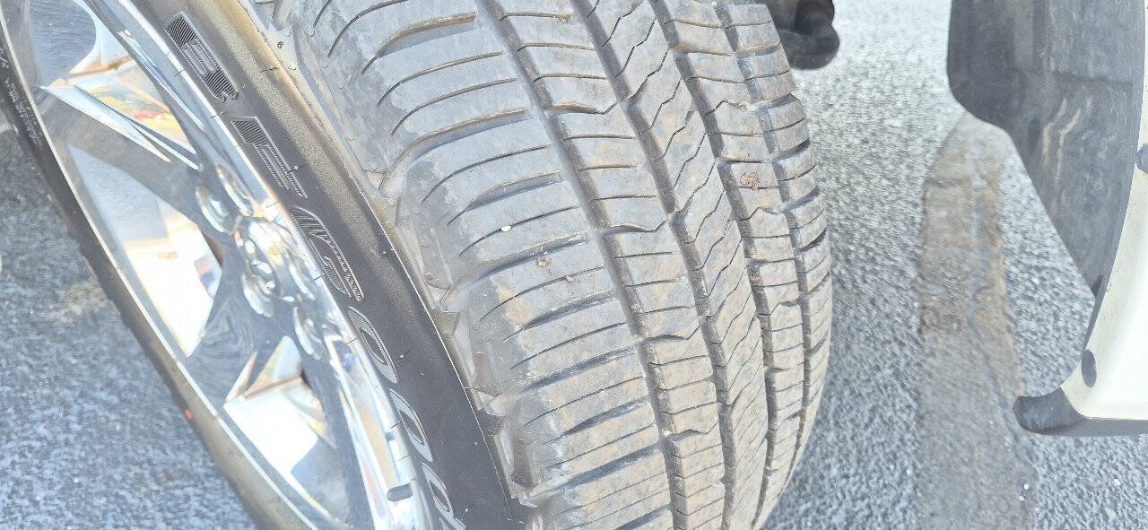 Used 2012 RAM 1500 Express AWD/4WD image 9