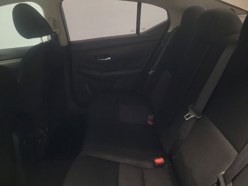Used 2021 Nissan Sentra SV FWD image 18