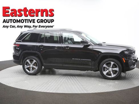 Used 2023 Jeep Grand Cherokee 4WD 4xe image 51
