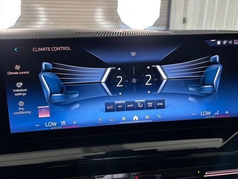 Used 2024 BMW 530i w/ M Sport Package RWD image 26