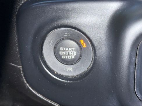 Used 2019 Jeep Wrangler Unlimited Sport S image 26