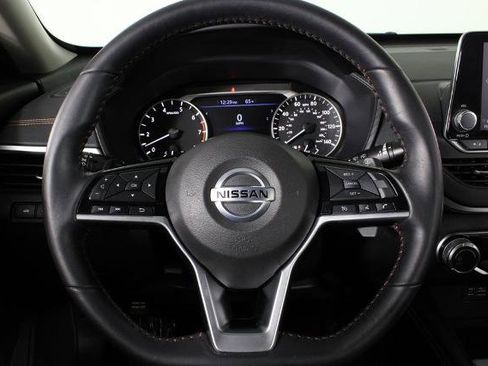 Certified 2020 Nissan Altima 2.5 SR w/ Premium Package image 6