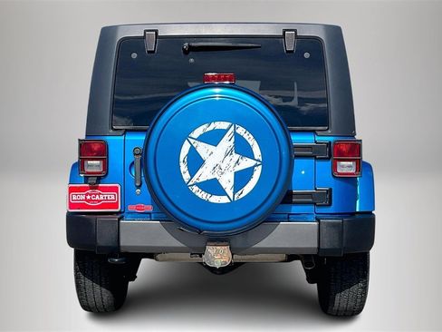 Used 2014 Jeep Wrangler Unlimited Freedom Edition image 6