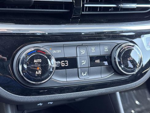 New 2026 Buick Envista Sport Touring FWD image 16