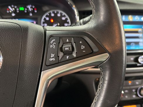 Used 2020 Buick Encore Preferred FWD image 22