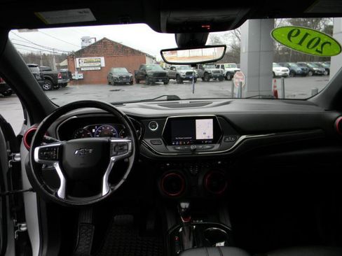 Used 2019 Chevrolet Blazer RS AWD/4WD image 19