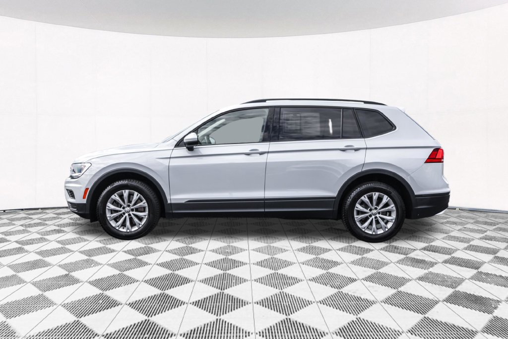 Used 2018 Volkswagen Tiguan S w/ 3rd Row Seat Package AWD/4WD image 14