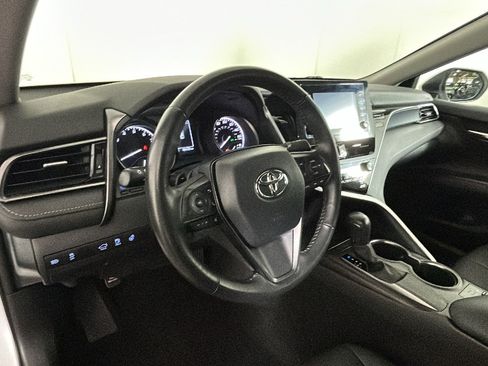 Used 2024 Toyota Camry SE FWD image 13