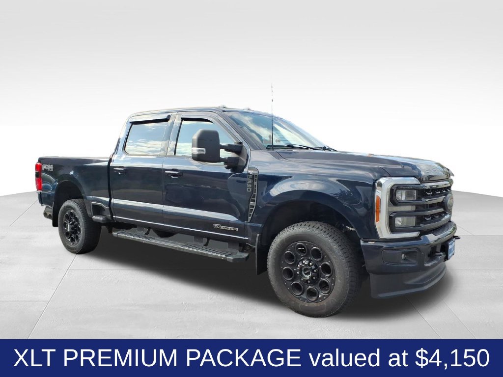 Used 2023 Ford F350 XLT w/ Black Appearance Package AWD/4WD image 4
