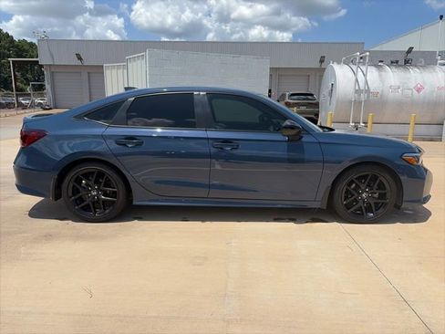 Used 2025 Honda Civic Sport image 6