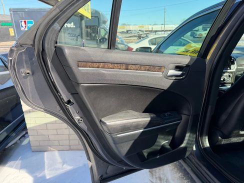 Used 2018 Chrysler 300 Limited w/ Safetytec Plus Group image 11
