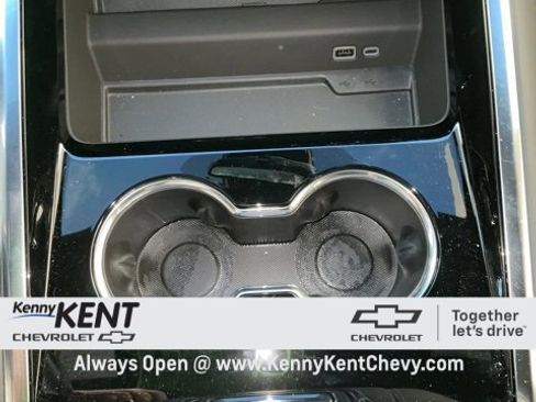 Used 2026 Chevrolet Suburban High Country w/ Sun And Tow Package image 34