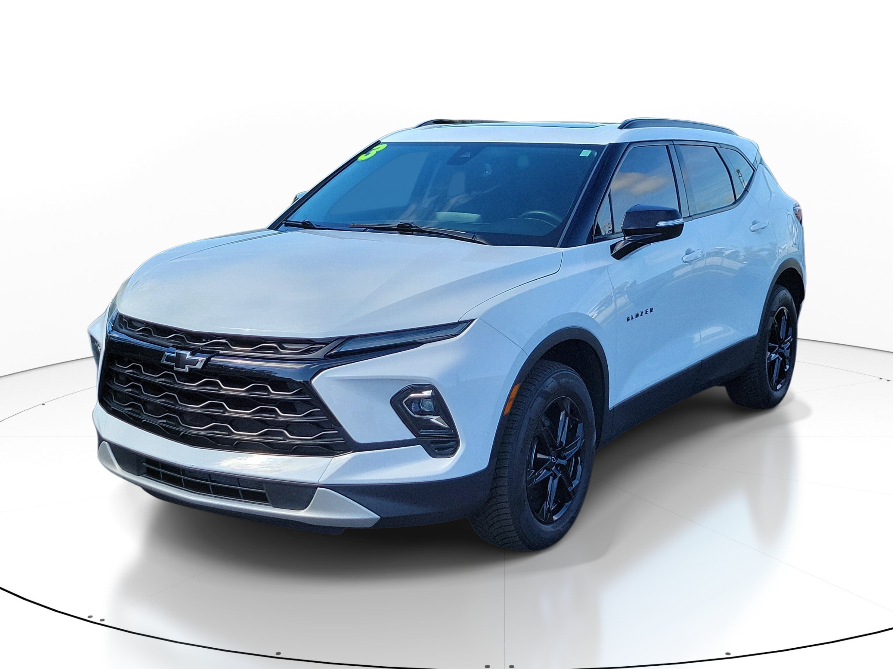 Used 2023 Chevrolet Blazer LT w/ Midnight/Sport Edition FWD image 5