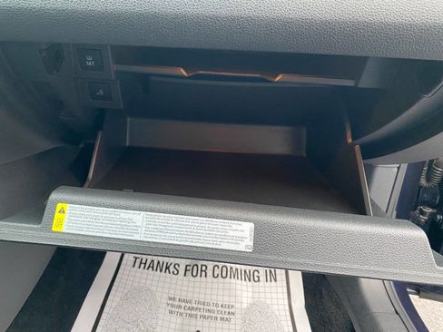 Used 2012 Volkswagen Passat TDI SE image 33