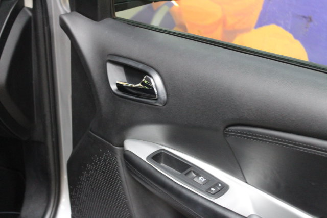 Used 2016 Dodge Journey SXT w/ Blacktop Package FWD image 9