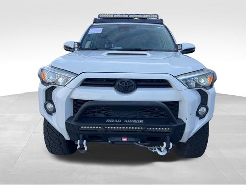 Used 2020 Toyota 4Runner TRD Off-Road Premium w/ Moonroof Package AWD/4WD image 2