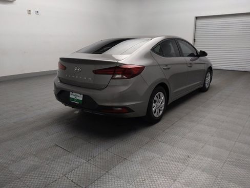 Used 2020 Hyundai Elantra SE w/ Cargo Package (C1) FWD image 9
