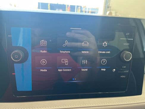 New 2026 Volkswagen Taos SE AWD/4WD image 21
