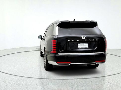 Used 2026 Hyundai Palisade Calligraphy FWD image 6