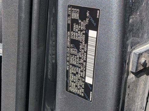 Used 2016 Volvo XC90 T6 Momentum w/ Protection Package Plus image 37