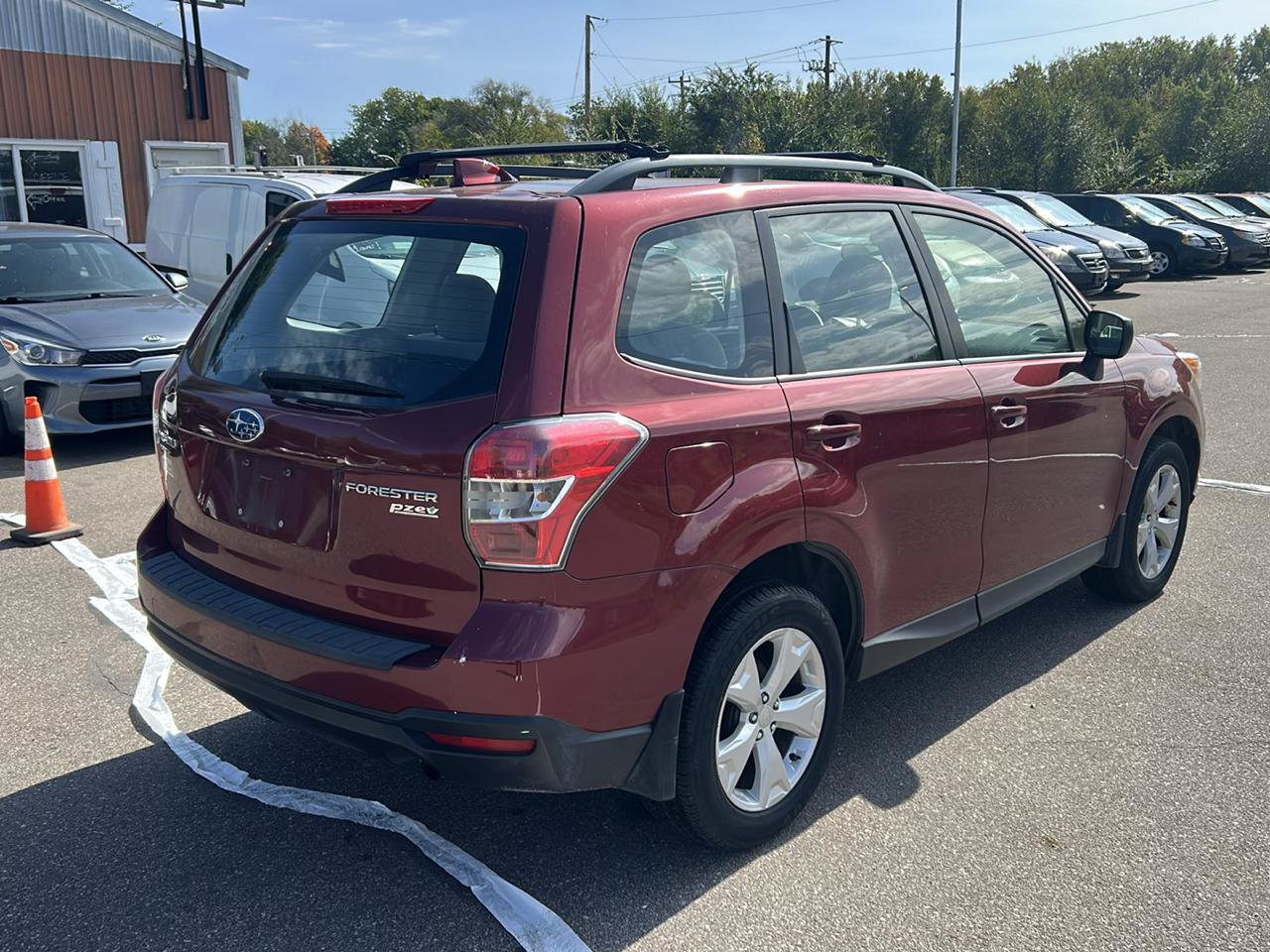 Used 2016 Subaru Forester 2.5i w/ Alloy Wheel Package AWD/4WD image 5