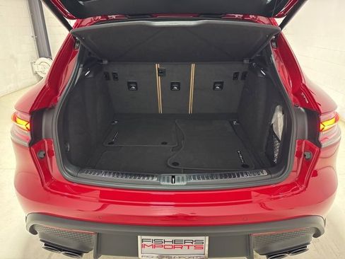Used 2025 Porsche Macan Turbo image 34