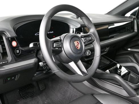 Used 2026 Porsche Cayenne Coupe AWD/4WD image 4
