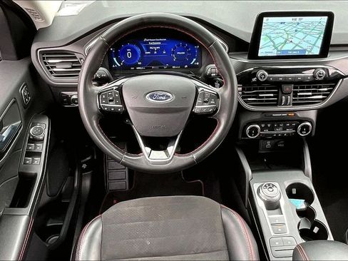Used 2022 Ford Escape SEL w/ SEL Stealth AWD Package image 4