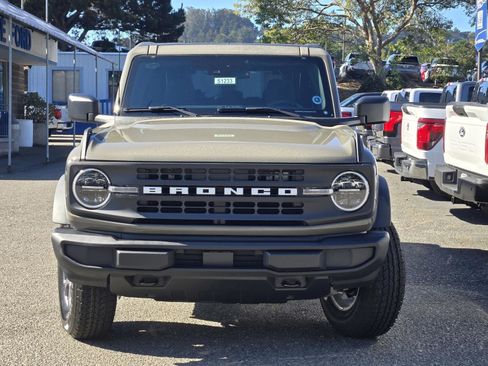 New 2025 Ford Bronco Big Bend image 3