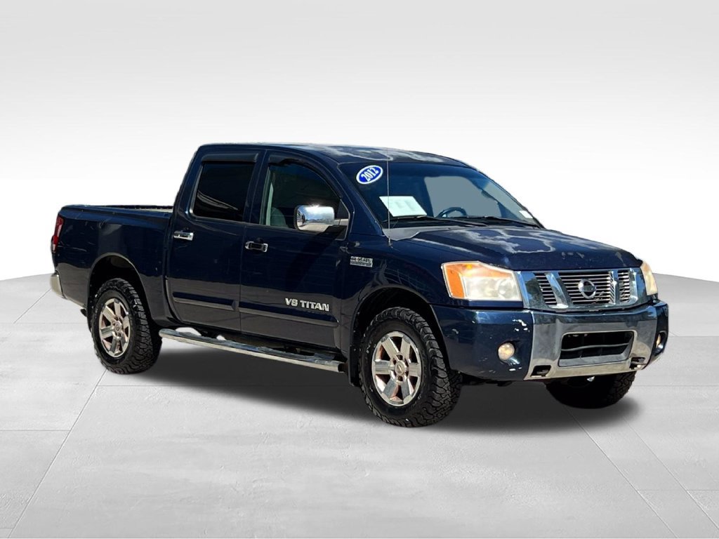 Used 2012 Nissan Titan SV w/ SV Value Truck Pkg AWD/4WD image 3