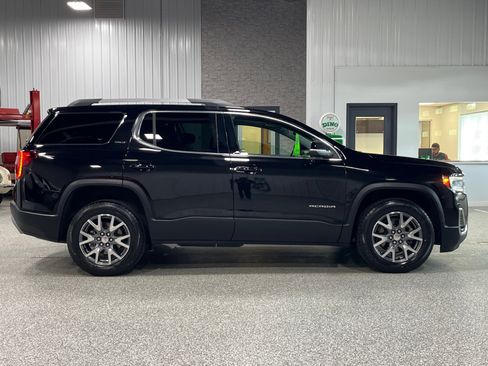 Certified 2023 GMC Acadia SLT w/ Trailering Package image 6