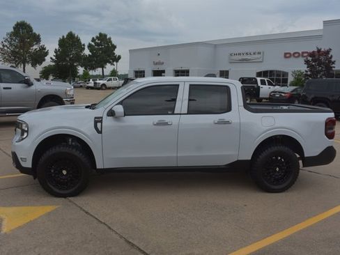 Used 2025 Ford Maverick XLT w/ Equipment Group 302A AWD/4WD image 9