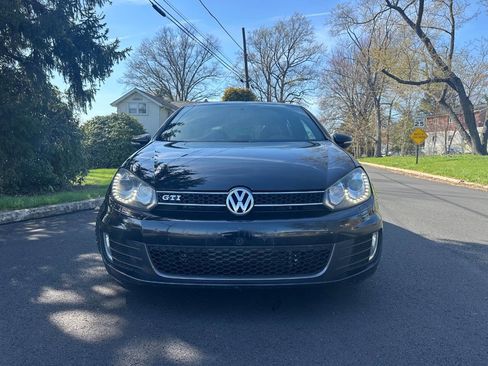 Used 2012 Volkswagen GTI 4-Door image 3
