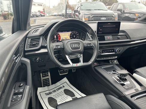 Used 2019 Audi SQ5 Premium Plus w/ Premium Plus Package image 26
