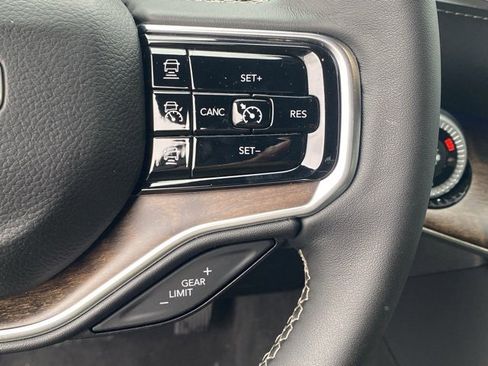 New 2024 Jeep Grand Wagoneer Series I w/ HD Trailer Tow Package image 18