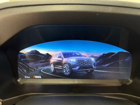 New 2026 Ford Explorer Active w/ Active Comfort Package image 18