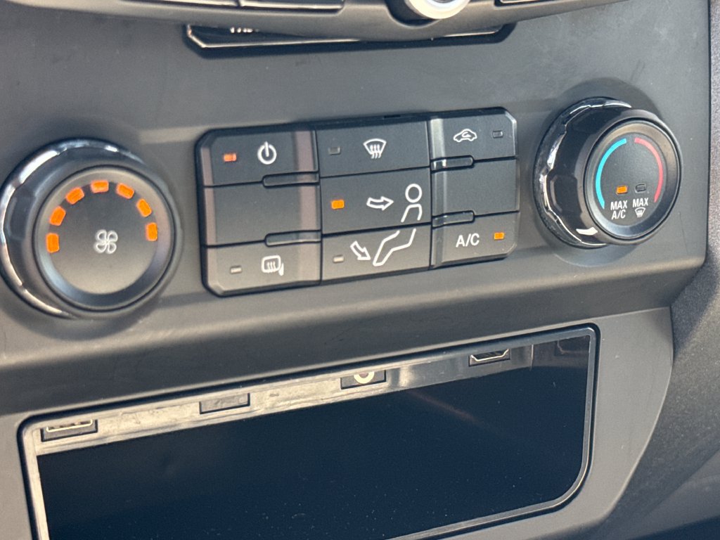 Used 2018 Ford F250 XL w/ Power Equipment Group AWD/4WD image 18