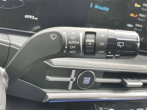 Certified 2025 Hyundai Santa Fe Limited image 19