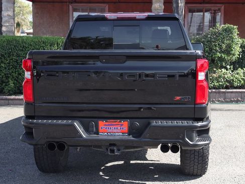 Used 2021 Chevrolet Silverado 1500 LT Trail Boss w/ Convenience Package II AWD/4WD image 7